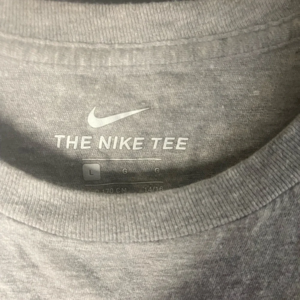 Philadelphia Eagles Boy's Nike 2022 NFC Champions Locker Room Tee WR4 Gray Large